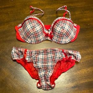 Xhileration red/plaid bra/panties set w/red ribbons